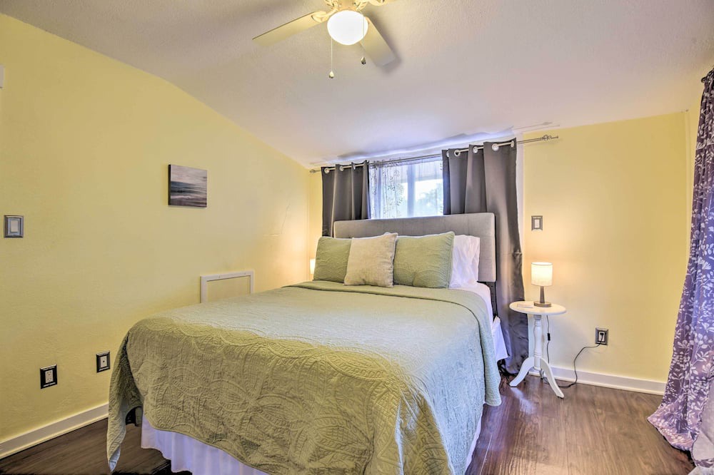 Photo of Bedroom in Gillespie Park