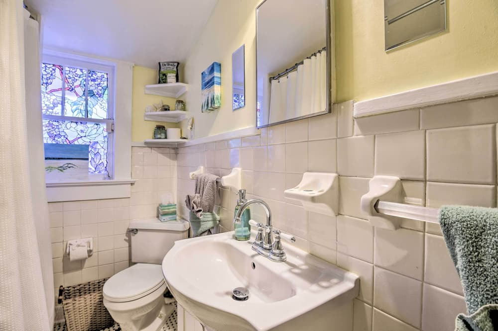 Photo of Bedroom in Gillespie Park
