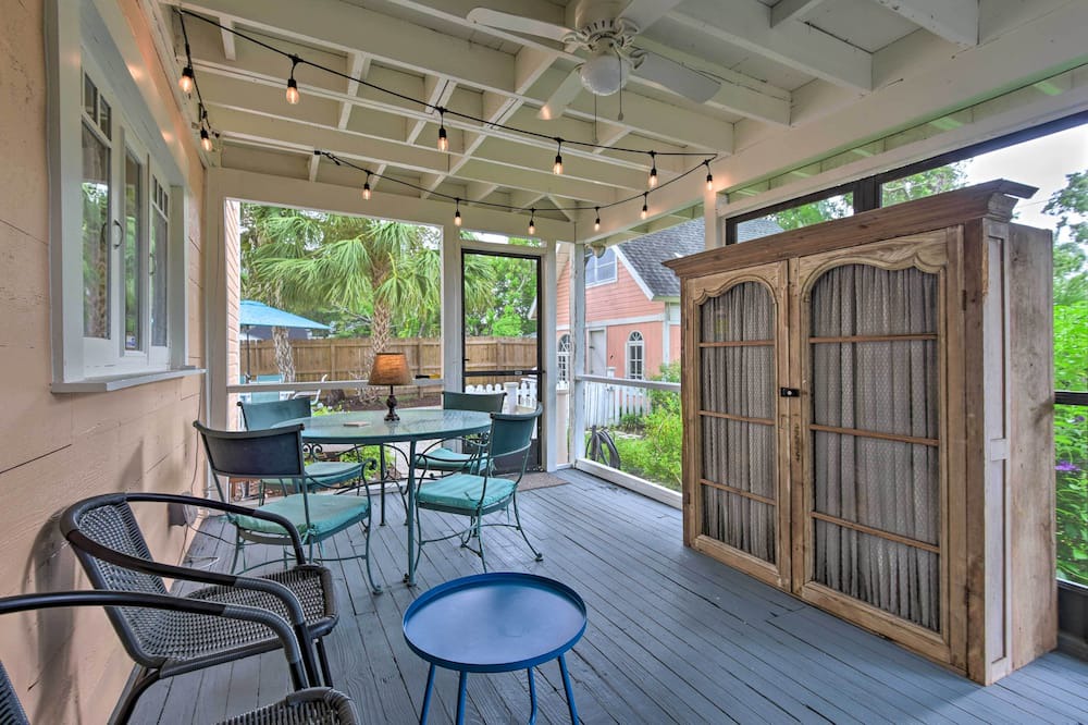 Photo of Patio Balcony in Gillespie Park