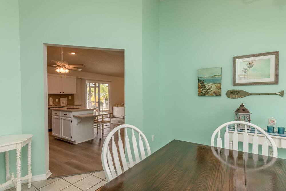 Photo of Kitchen in Sebastian Highlands