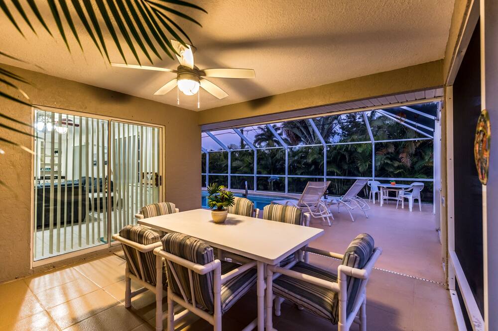 Photo of Kitchen in Sebastian Highlands