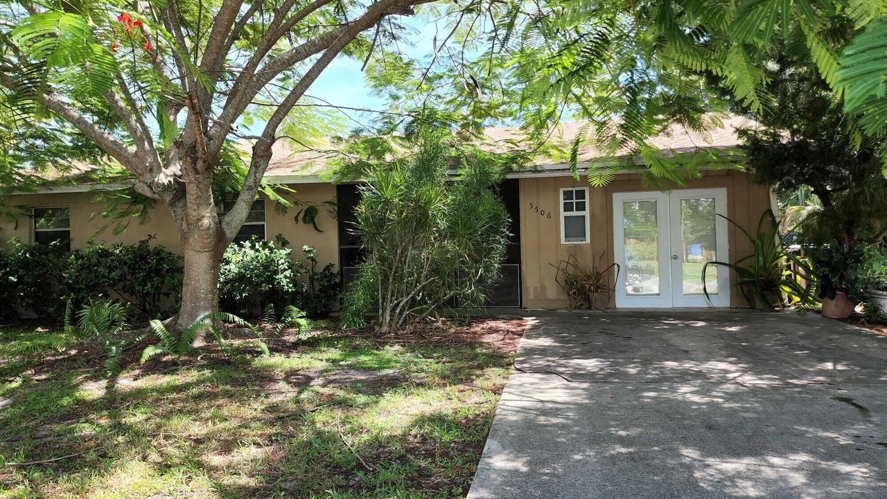 Photo of Outdoor in Indian River Estates