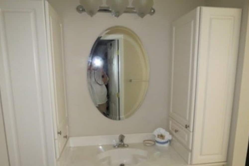 Photo of Bathroom in Fort Myers Beach