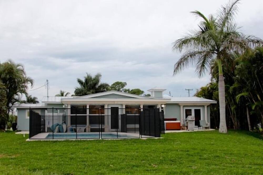 Photo of Outdoor in Palm City