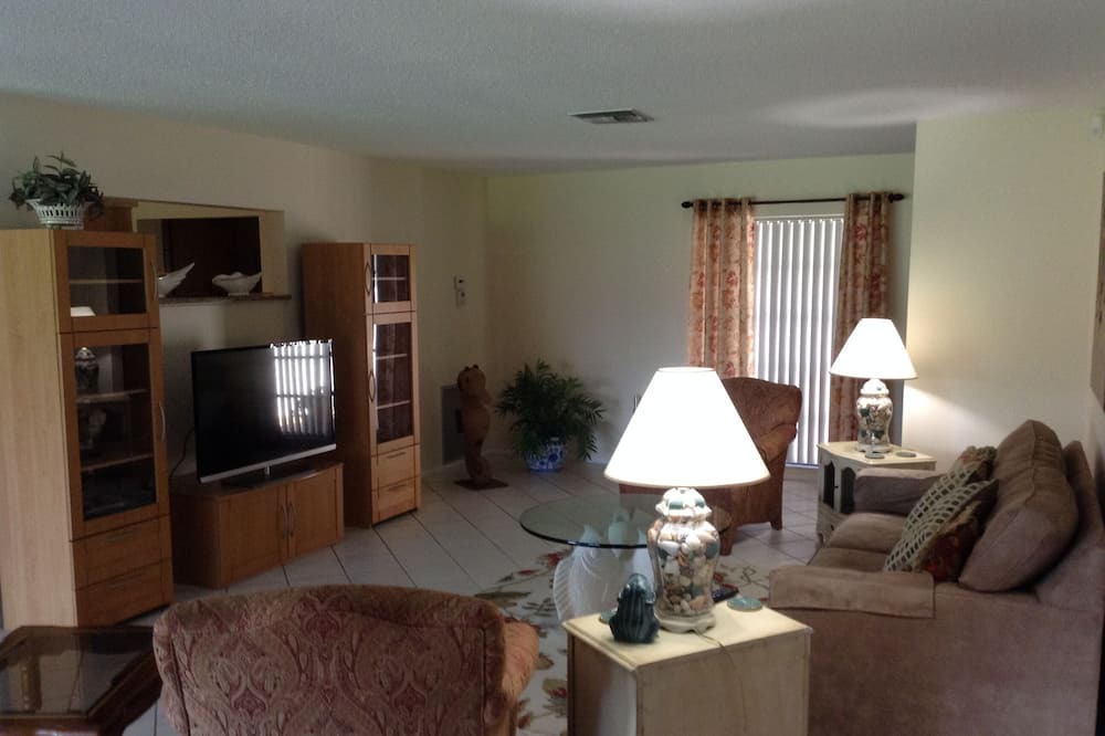 Photo of Livingroom in Braden River