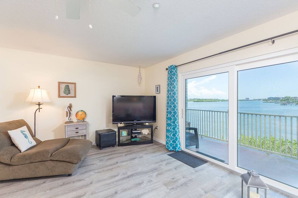 Photo of Bedroom in Indian Shores