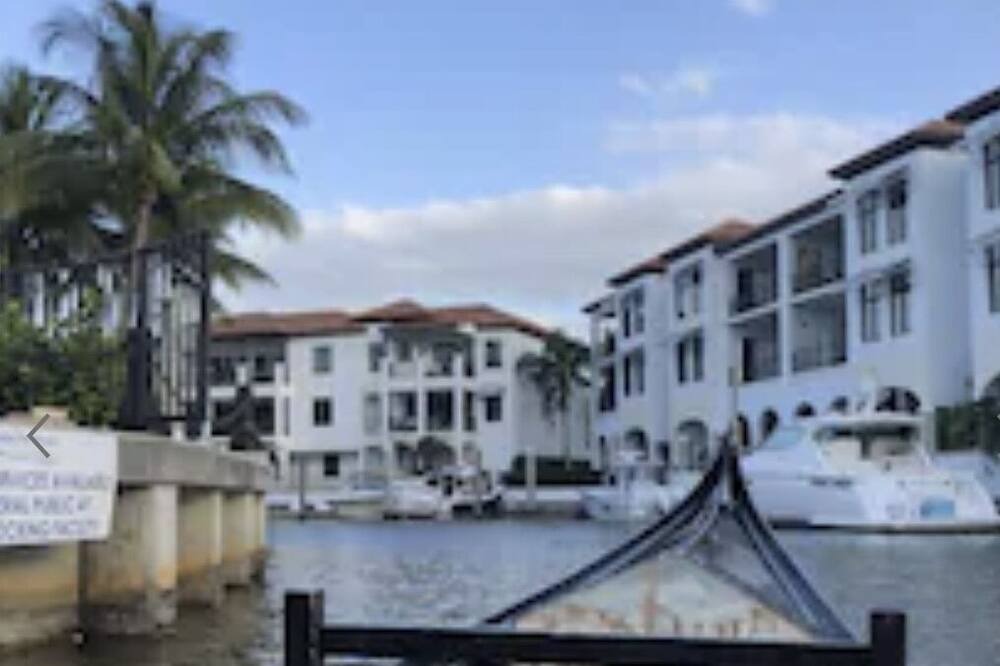 Photo of Outdoor in Royal Harbor
