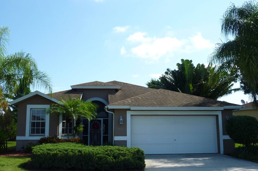 Photo of Outdoor in Central Naples