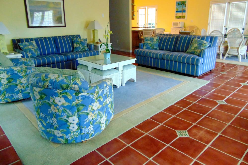 Photo of Livingroom in Sugarloaf Shores