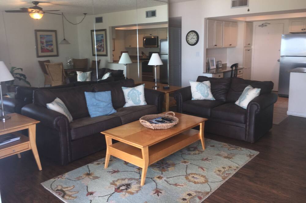 Photo of Livingroom in South Patrick Shores