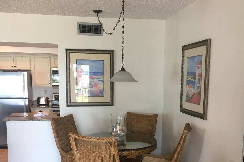 Photo of Kitchen in South Patrick Shores