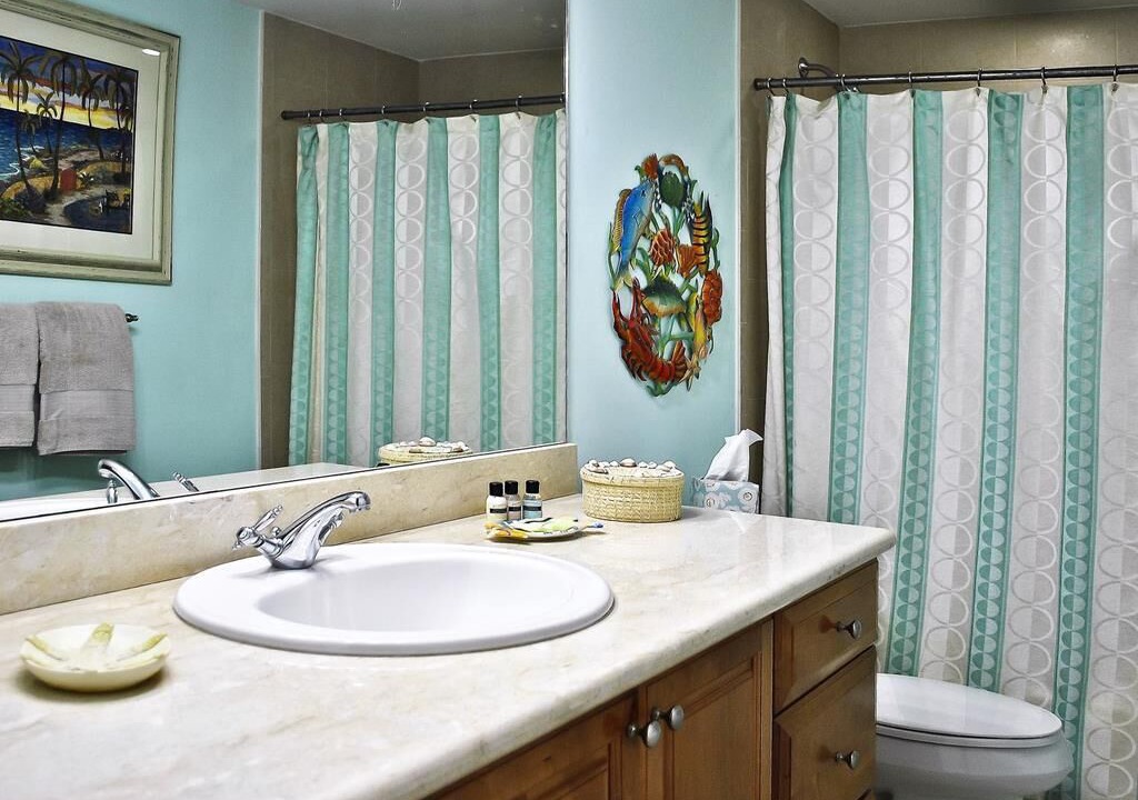 Photo of Bathroom in Islamorada