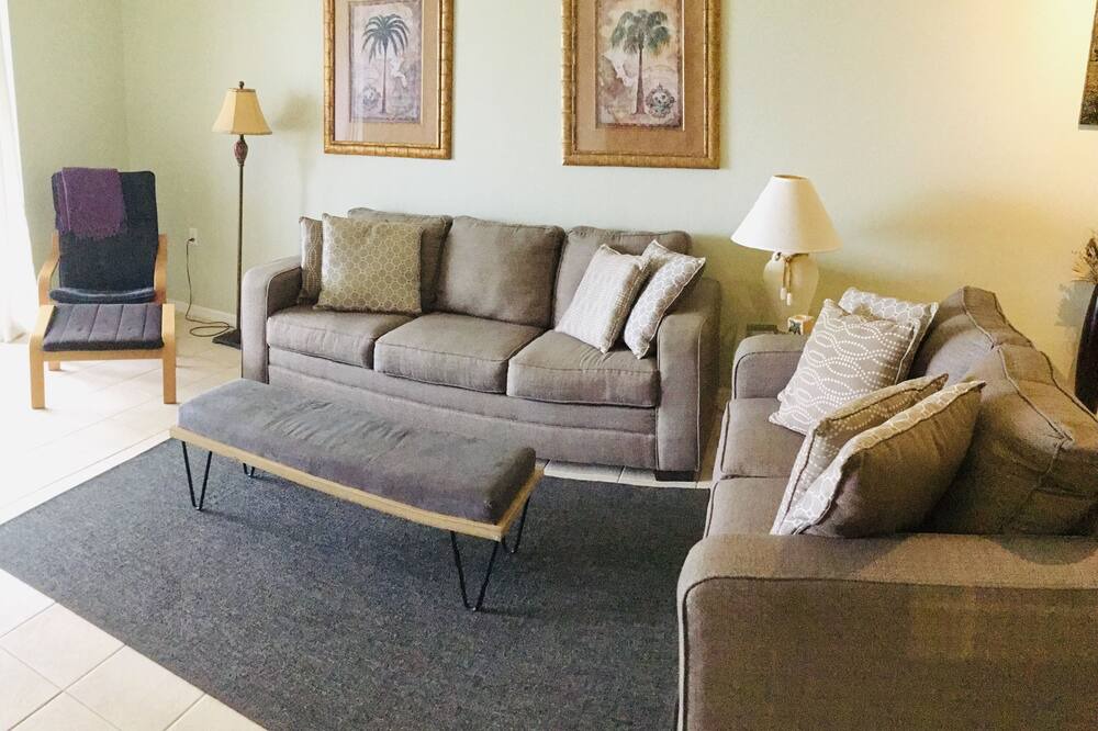 Photo of Livingroom in Biggar