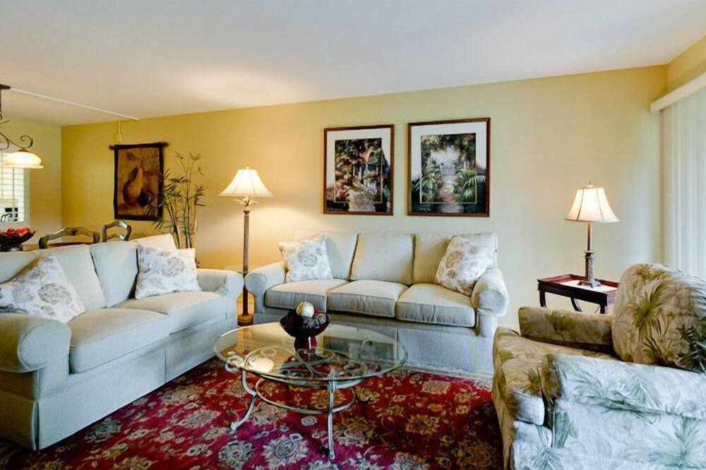 Photo of Livingroom in The Meadows