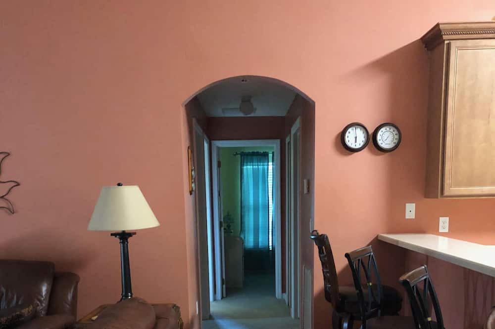 Photo of Livingroom in Port Saint Lucie