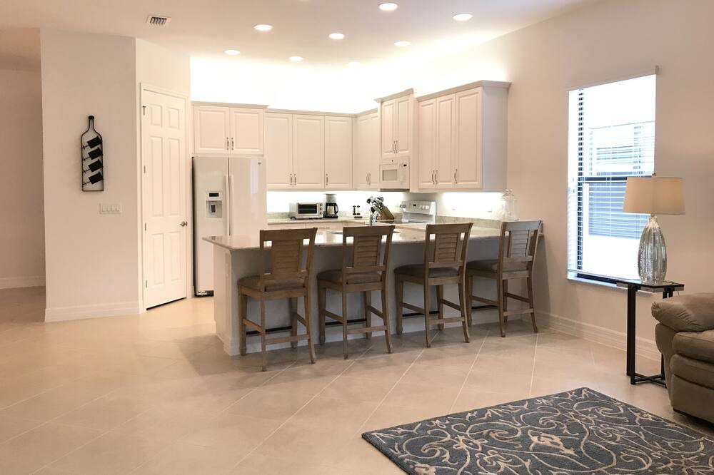 Photo of Bedroom in North Naples