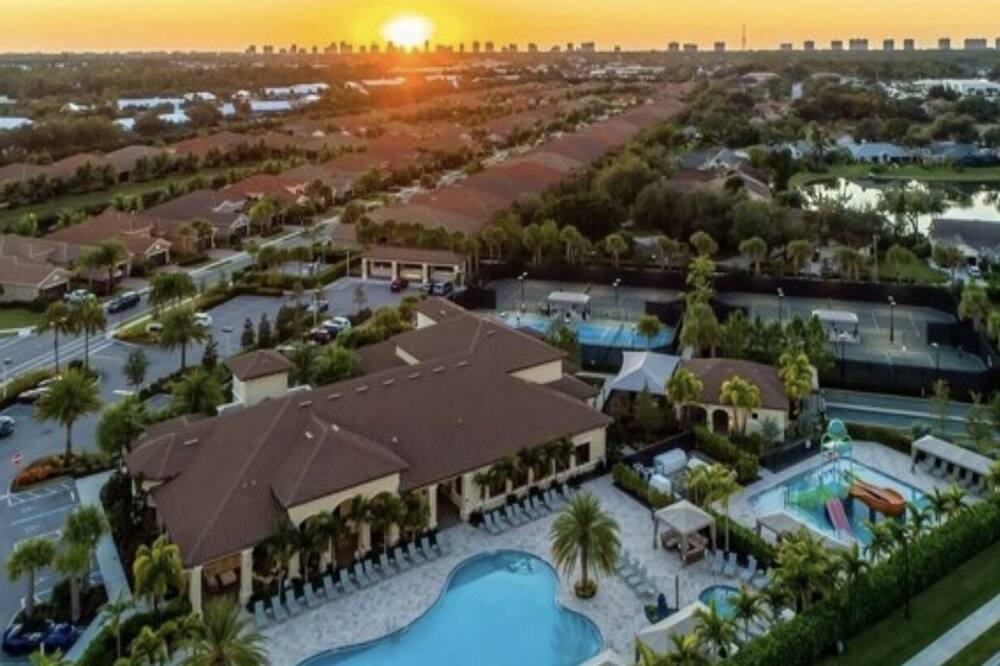 Photo of Others in North Naples