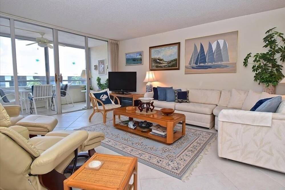 Photo of Bedroom in Siesta Key