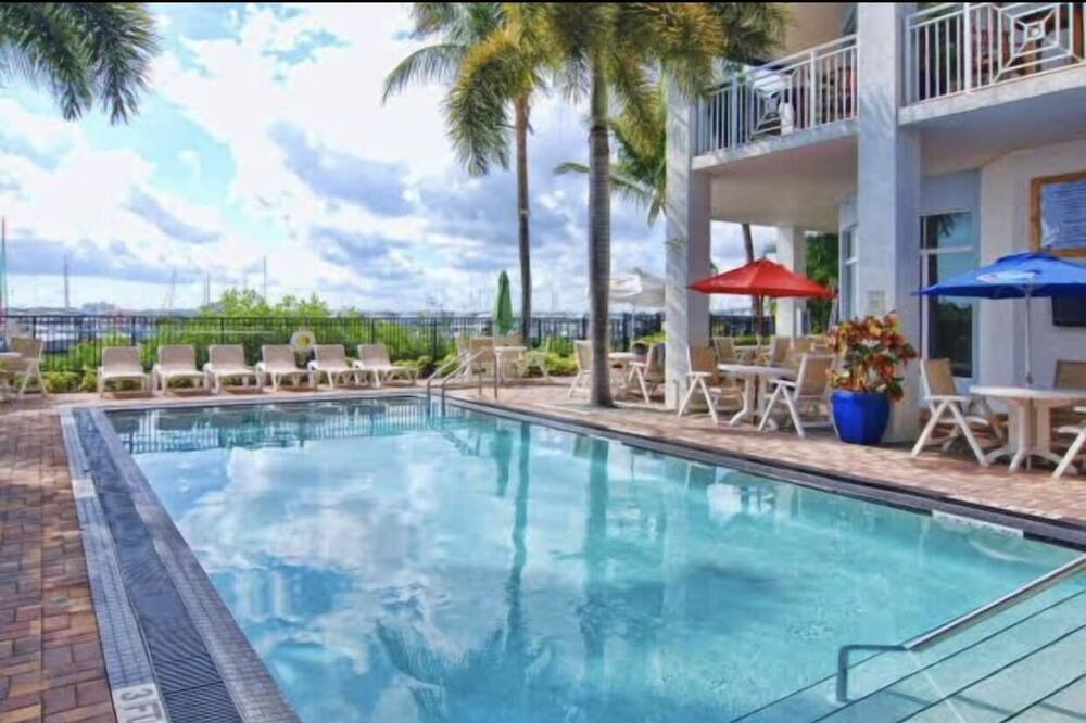 Photo of Outdoor in Stuart
