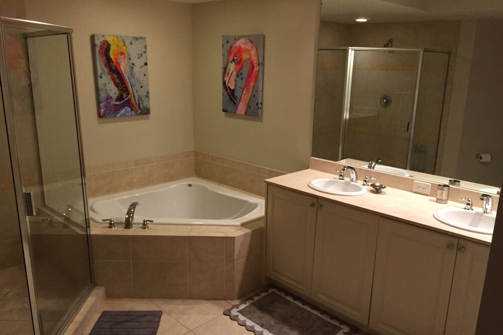 Photo of Bathroom in Stuart