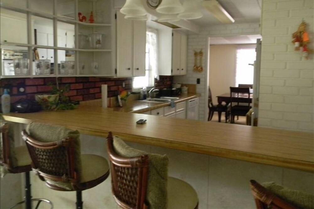 Photo of Kitchen in Key Largo Village