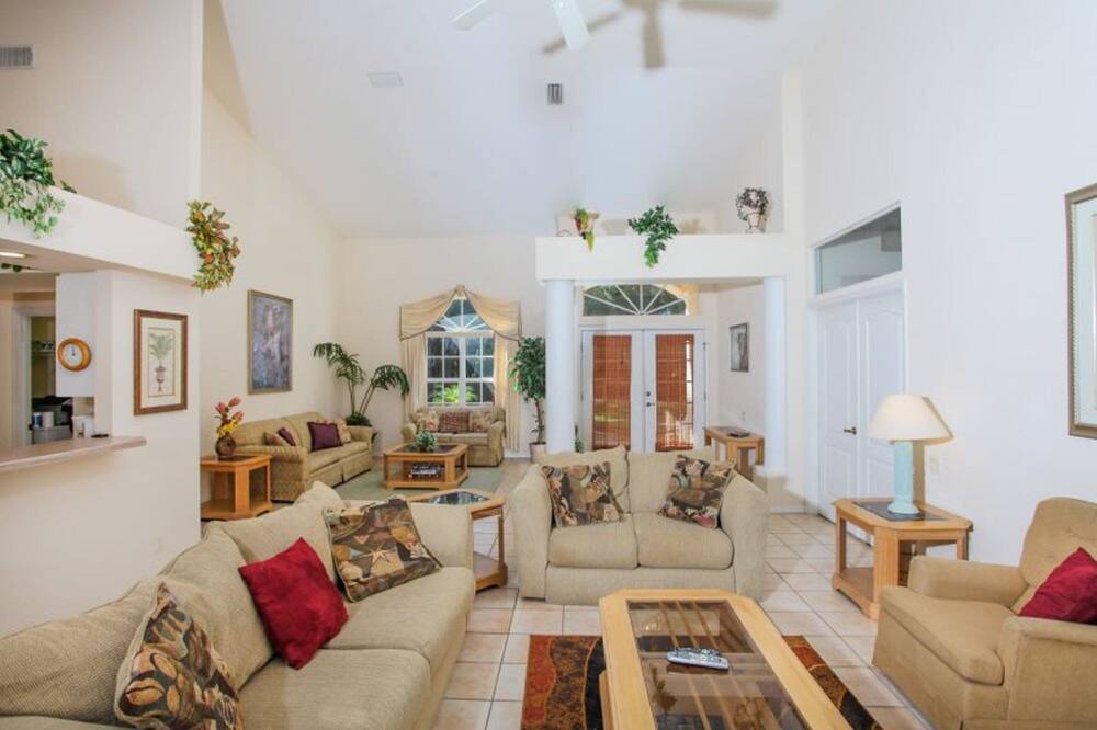 Photo of Livingroom in South Venice