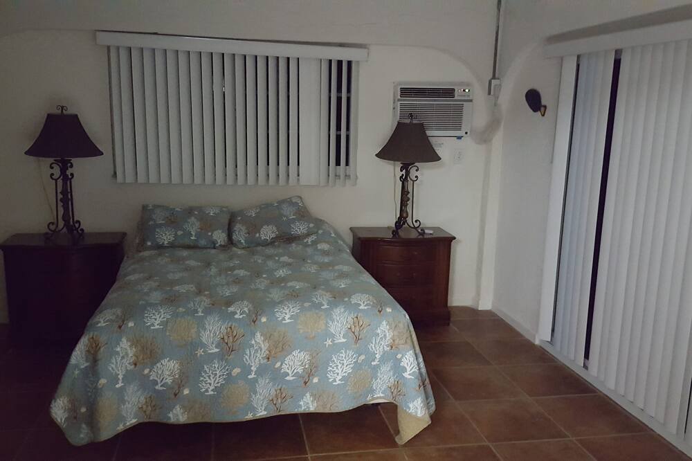 Photo of Bedroom in Marathon