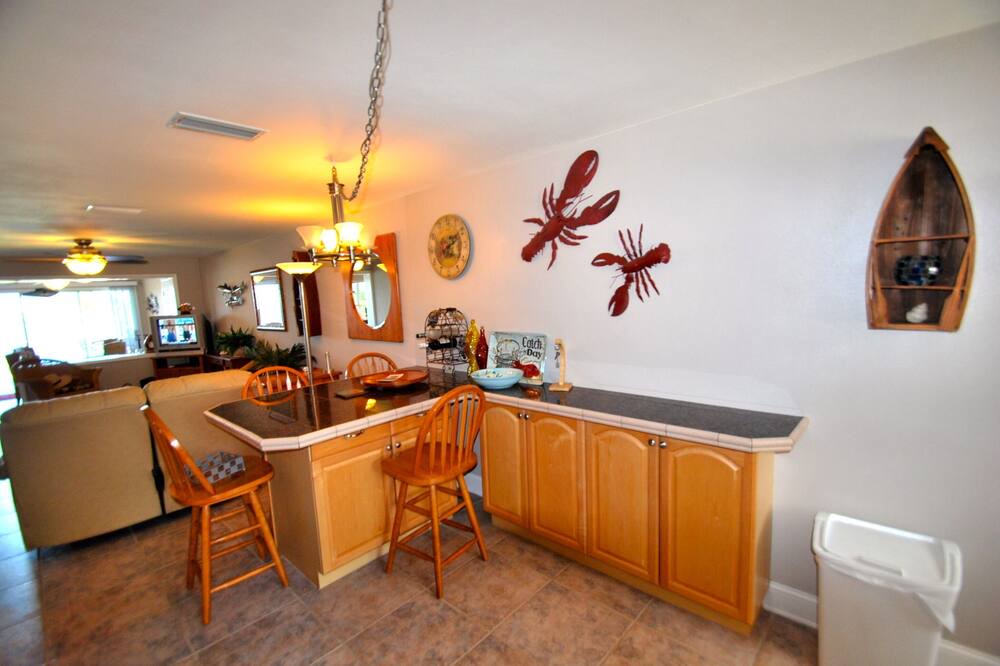 Photo of Kitchen in Roseland