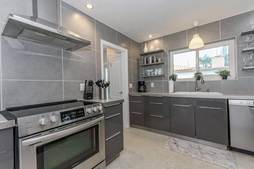 Photo of Kitchen in Singer Island