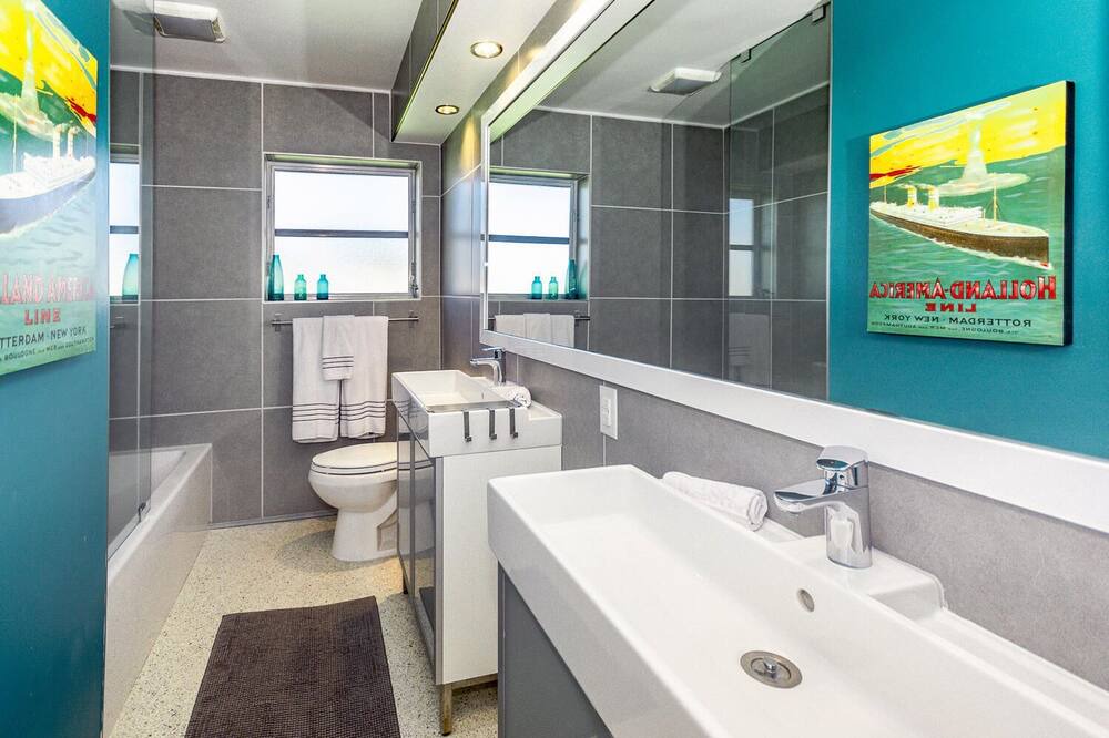 Photo of Bathroom in Singer Island