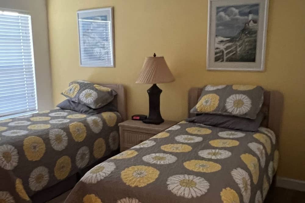 Photo of Bedroom in Falcons Glen