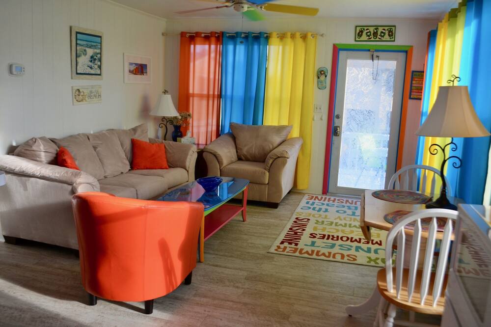 Photo of Livingroom in Fort Myers Beach