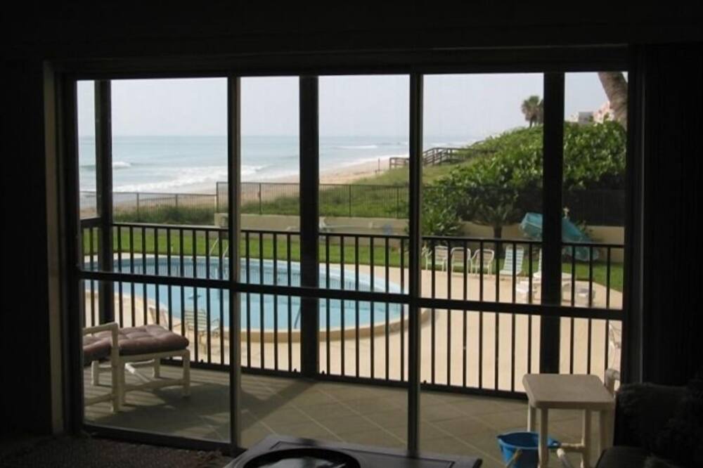 Photo of Patio Balcony in South Patrick Shores
