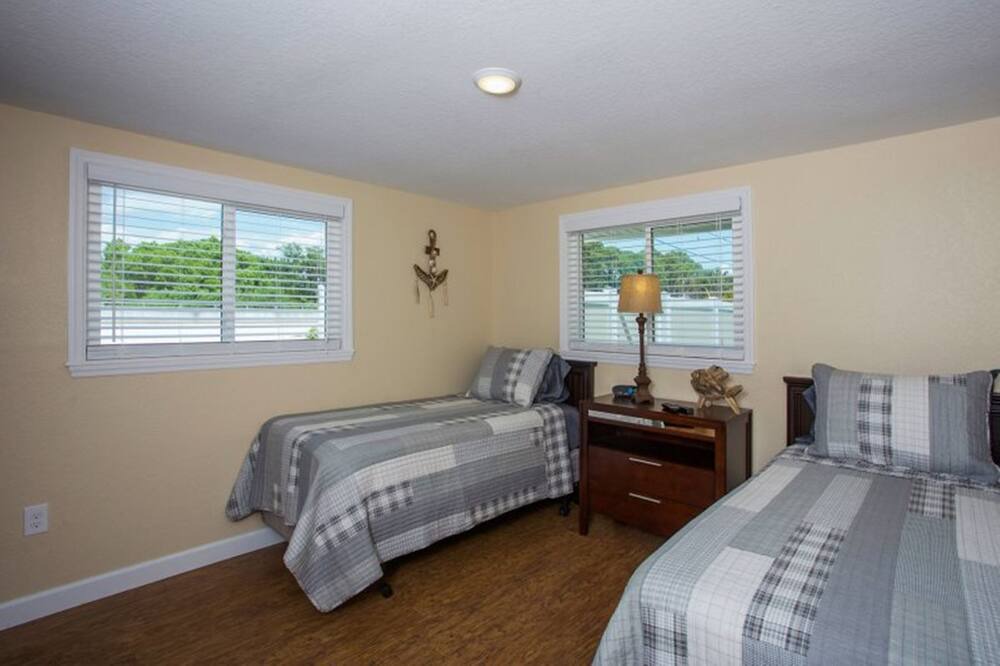 Photo of Bedroom in Englewood