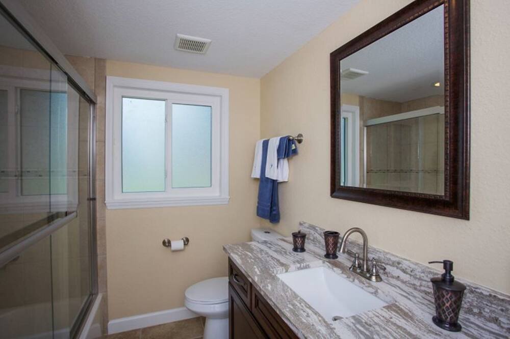 Photo of Bathroom in Englewood