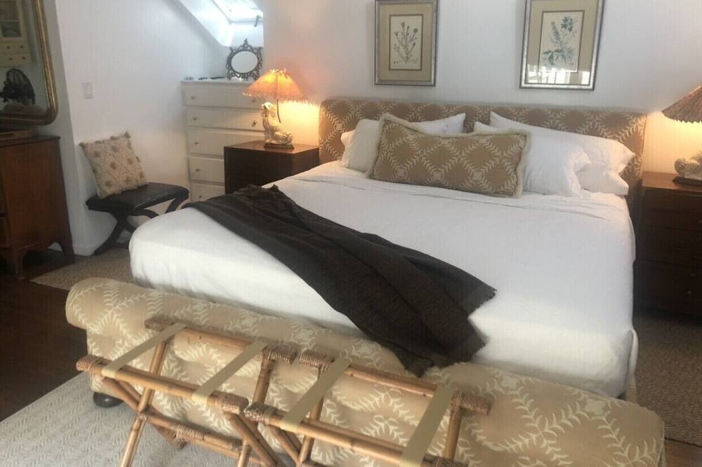 Photo of Bedroom in Avon