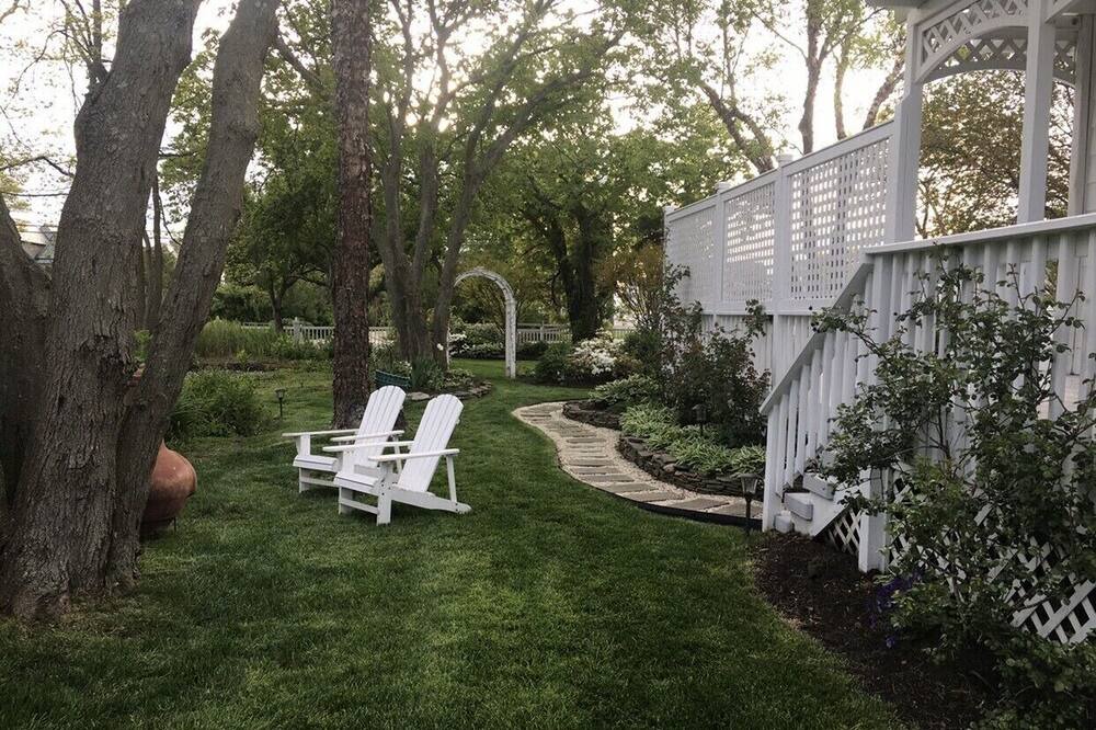 Photo of Outdoor in Avon