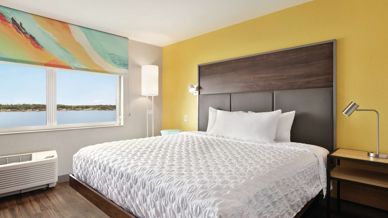 Photo of Bedroom in Sebring