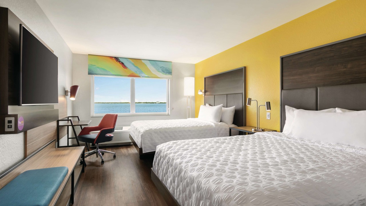 Photo of Bedroom in Sebring