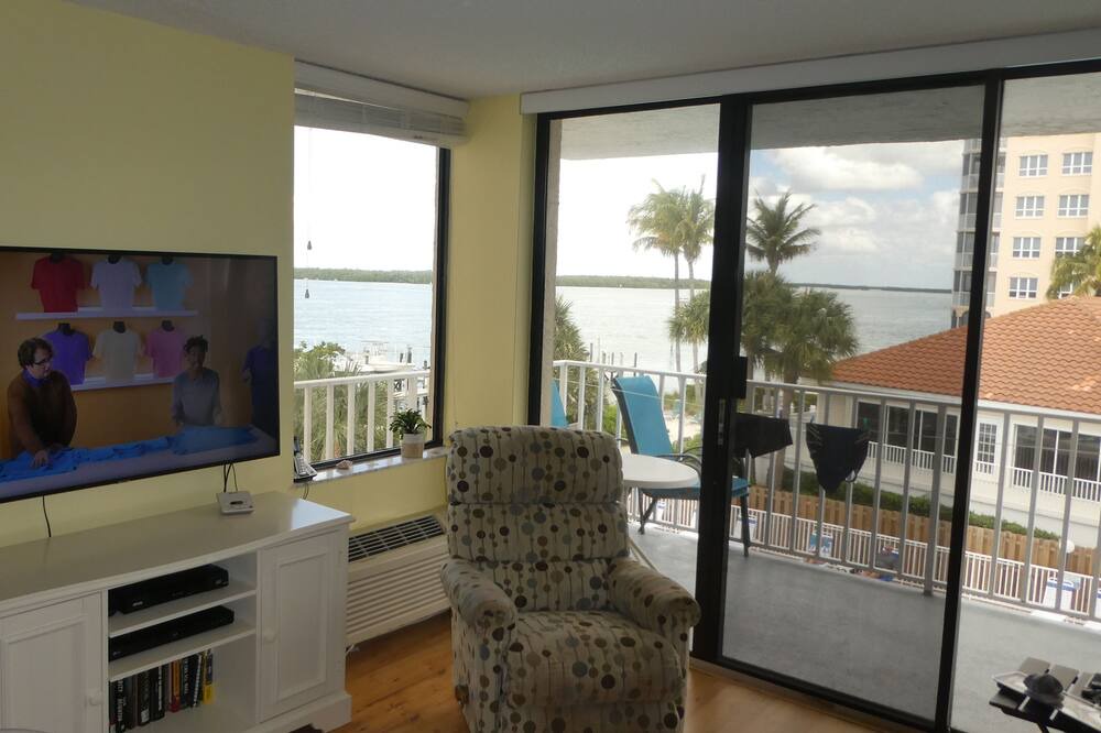 Photo of Bedroom in Fort Myers Beach