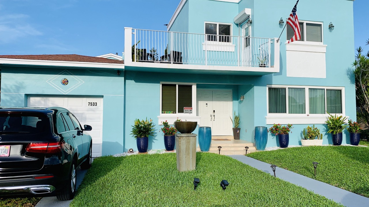 Photo of Patio Balcony in North Bay Village