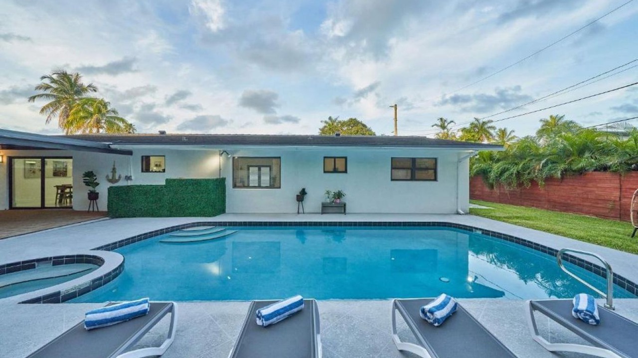 Photo of Outdoor in North Miami Beach