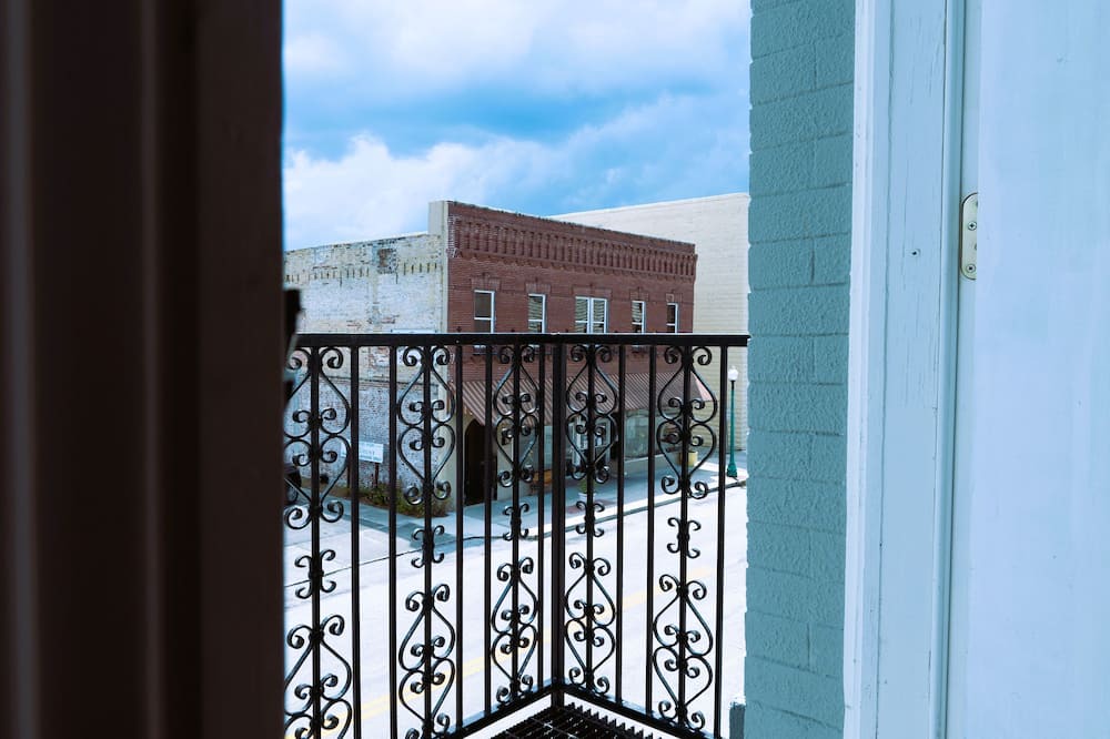 Photo of Patio Balcony in Arcadia Historic District