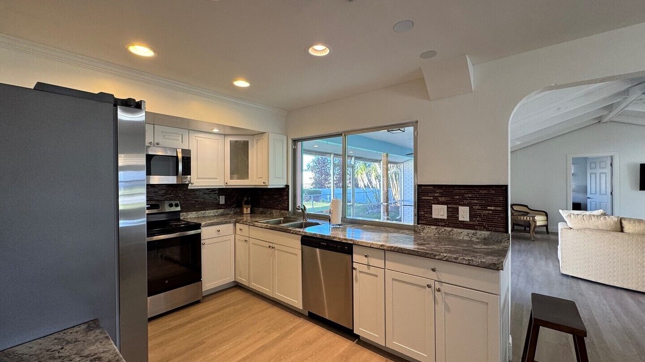 Photo of Kitchen in Isles of Capri