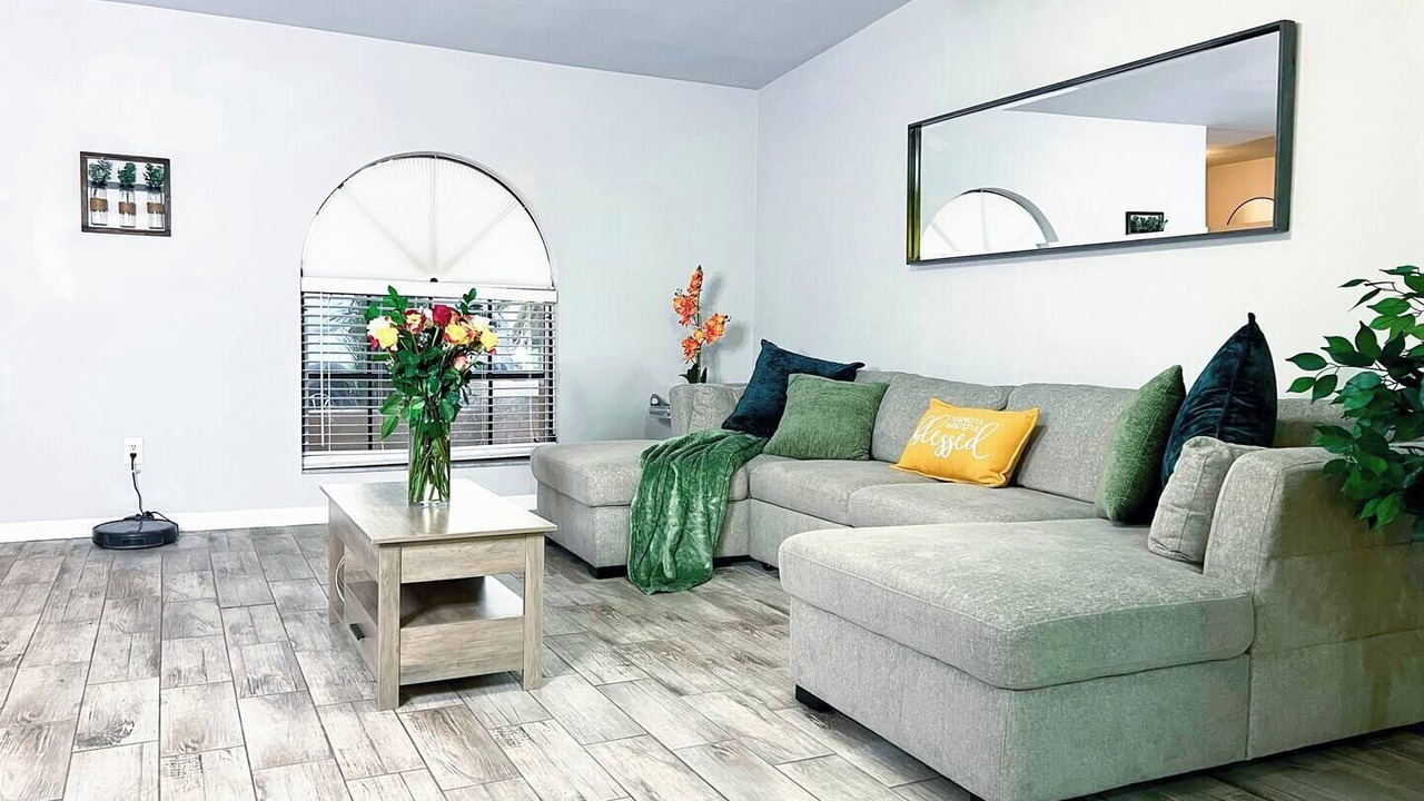 Photo of Livingroom in Lochmoor Waterway Estates