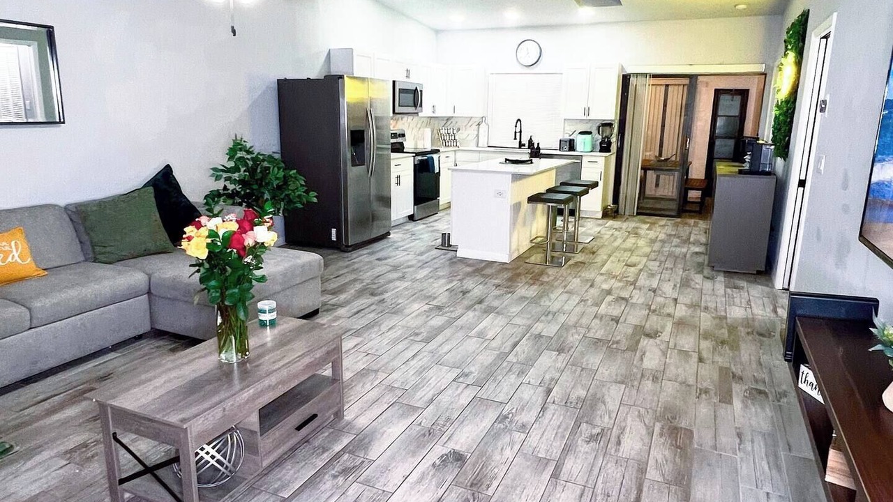 Photo of Livingroom in Lochmoor Waterway Estates