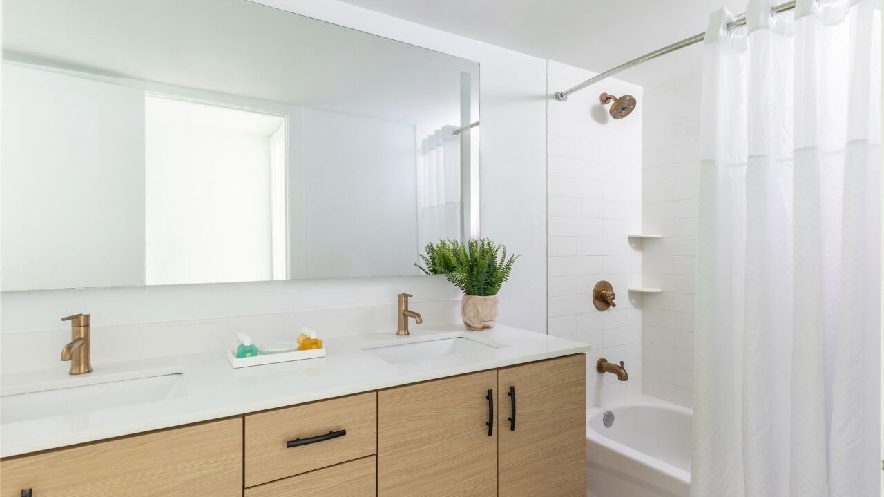 Photo of Bathroom in Islamorada