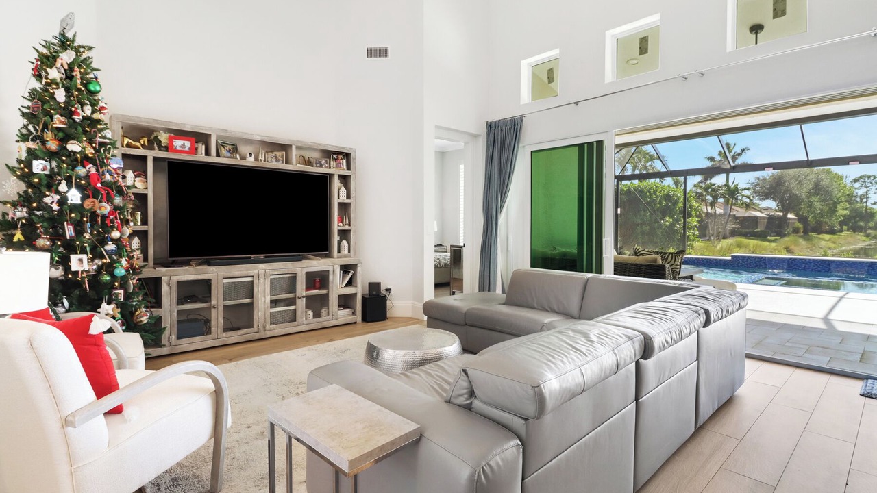 Photo of Livingroom in North Naples
