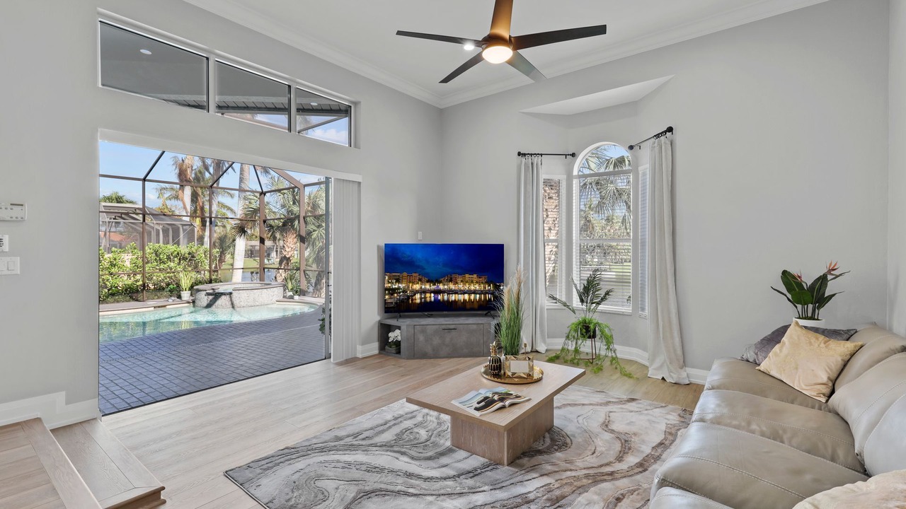 Photo of Livingroom in Palm River Estates