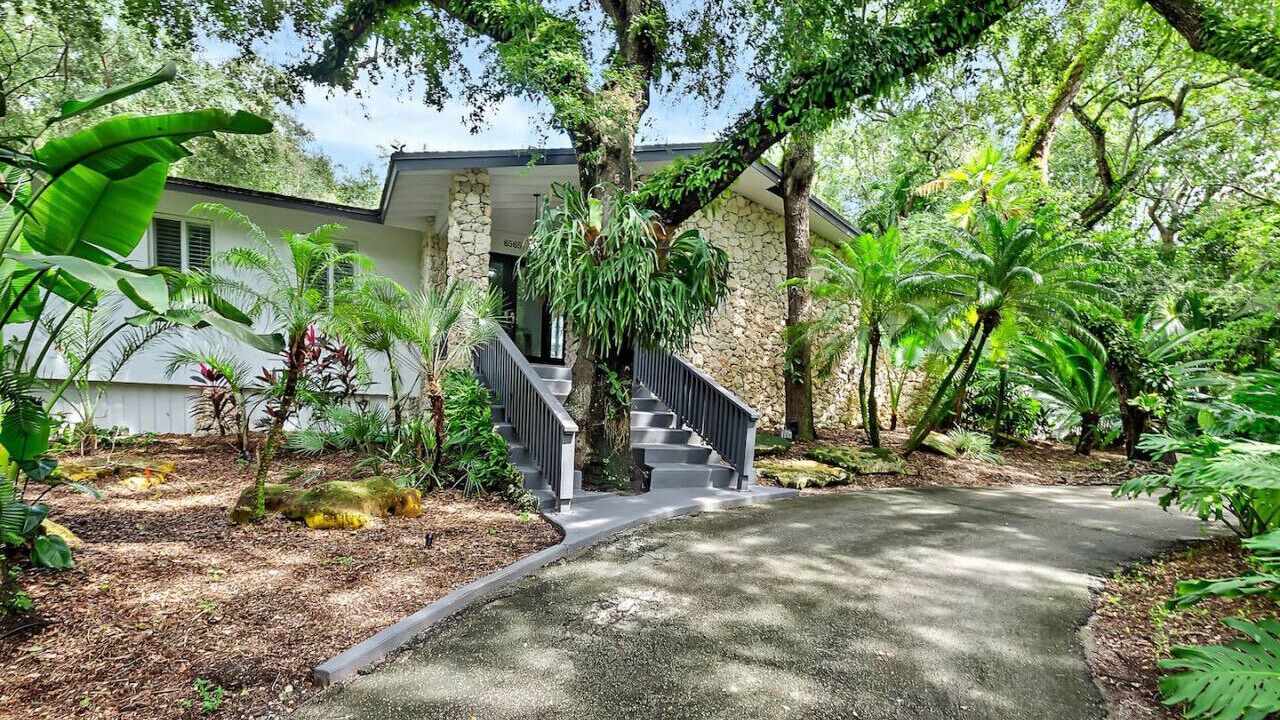 Photo of Outdoor in Pinecrest